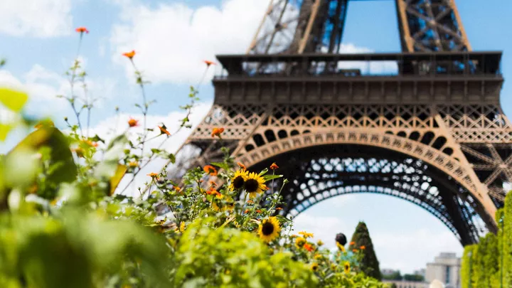 arc-de-triomphe-paris-france